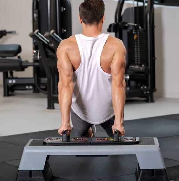 Многофункционален уред /дъска за лицеви опори с ластици