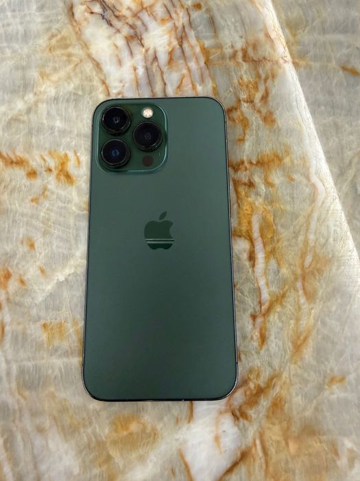 Iphone 13 pro alpine green