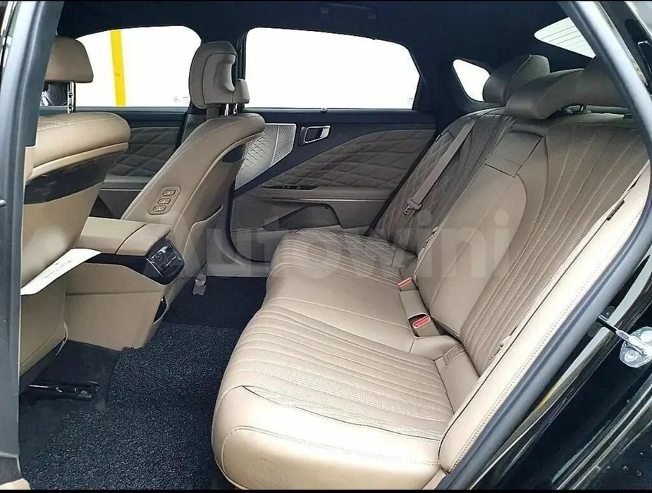 Аренда авто с водителем