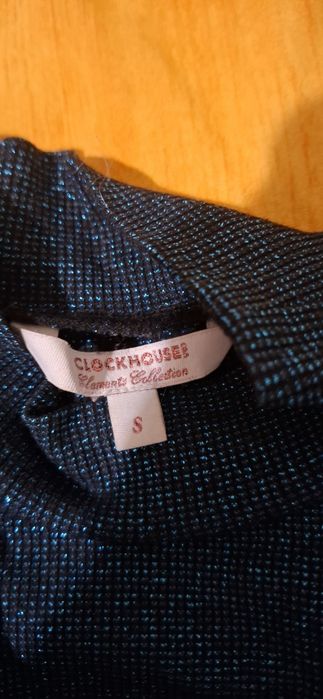 Тъмносин блестящ пуловер