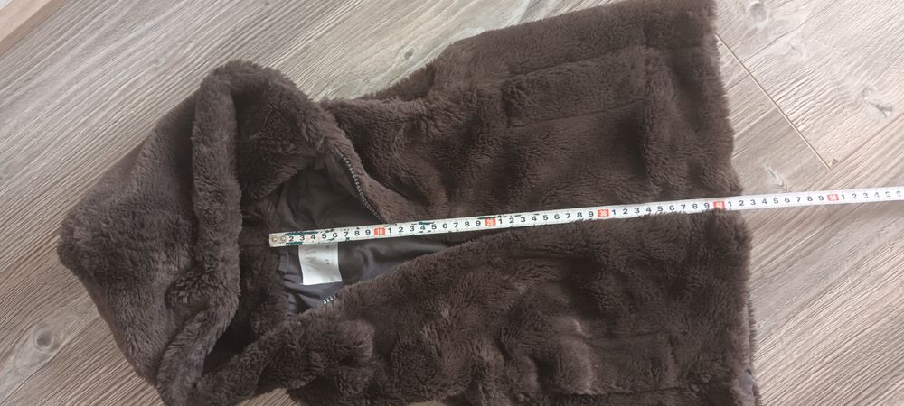 Детски елек на Zara за 6-7-8г