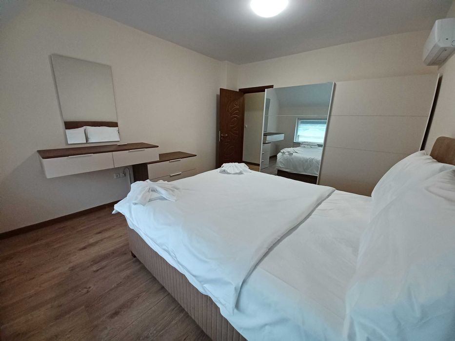 Дава се под наем Тристаен апартамент в Варна, Център - 90 кв.м за 850 € - Снимка #9