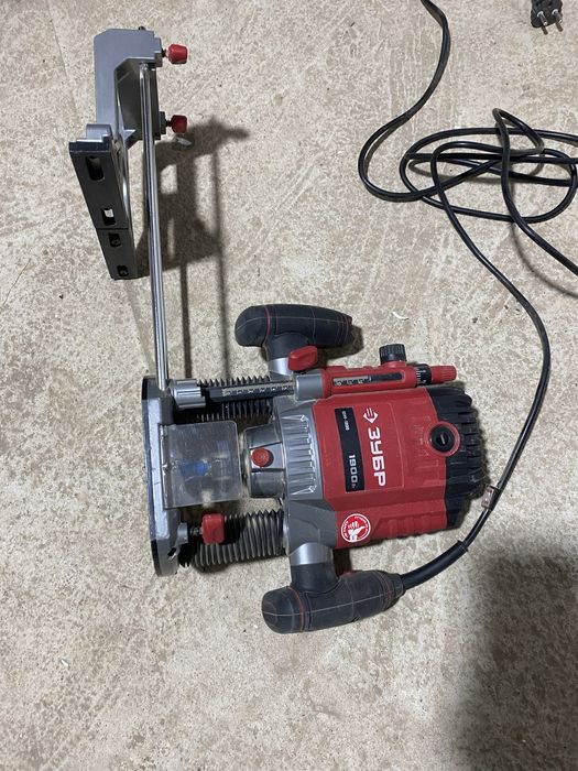 Продам фрезер универсальный ФМ-1900 ВТ