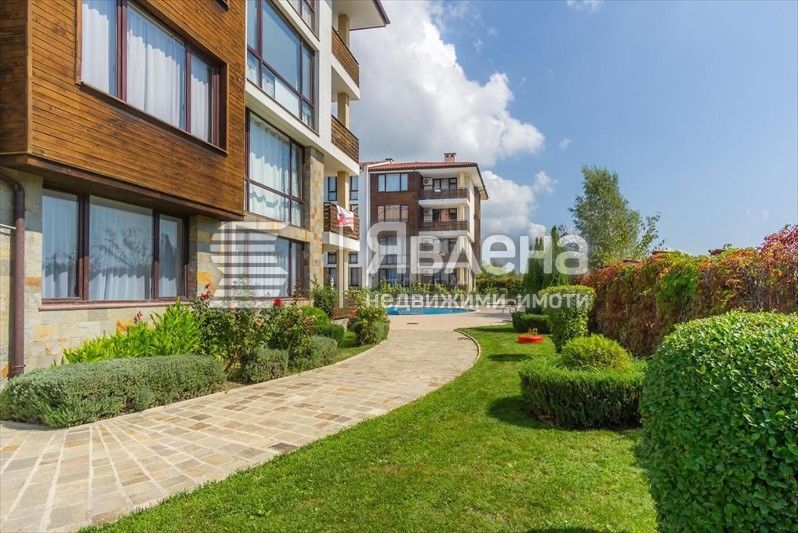 Продава се Двустаен апартамент в Несебър - 69 кв.м за 957 €/кв.м - Снимка #11