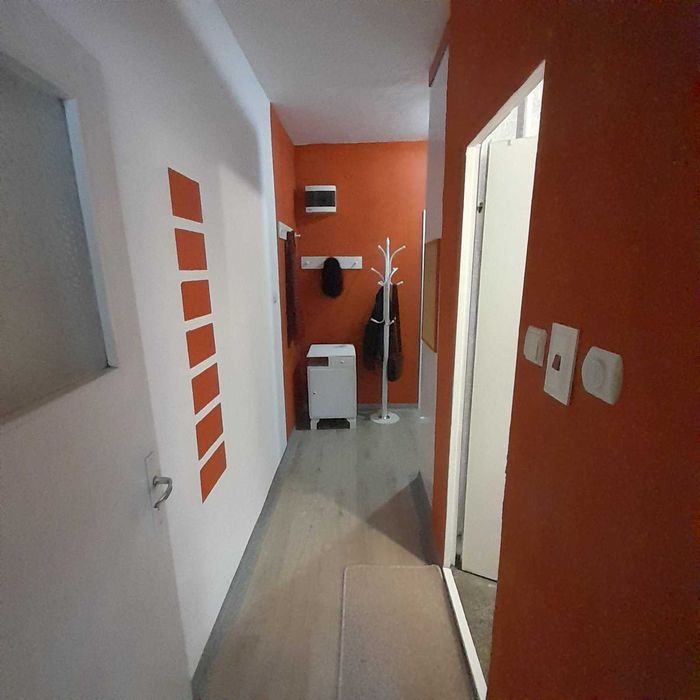 Дава се под наем Едностаен апартамент в София, Света Троица - 50 кв.м за 418.71 € - Снимка #2