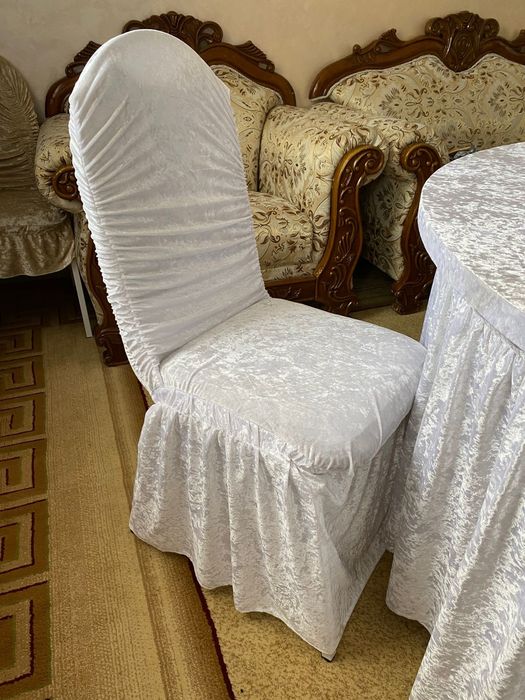 Чехов для стульев и скатерти