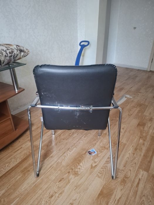 Для офиса кресло