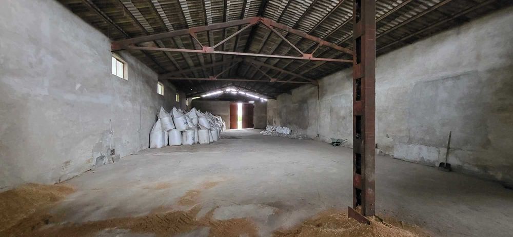 Хале за продажба, с.Кардам