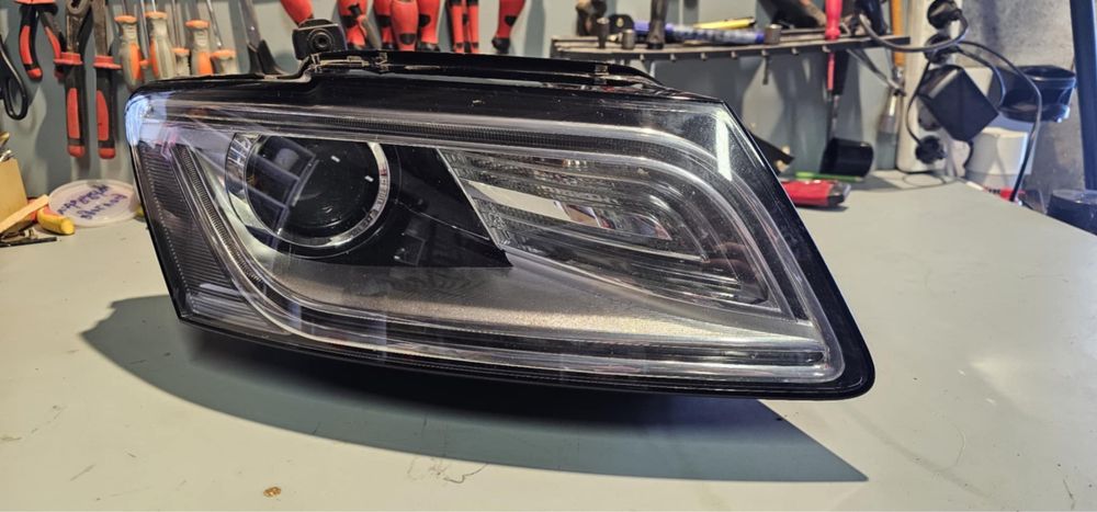 Десен фар AUDI Q5