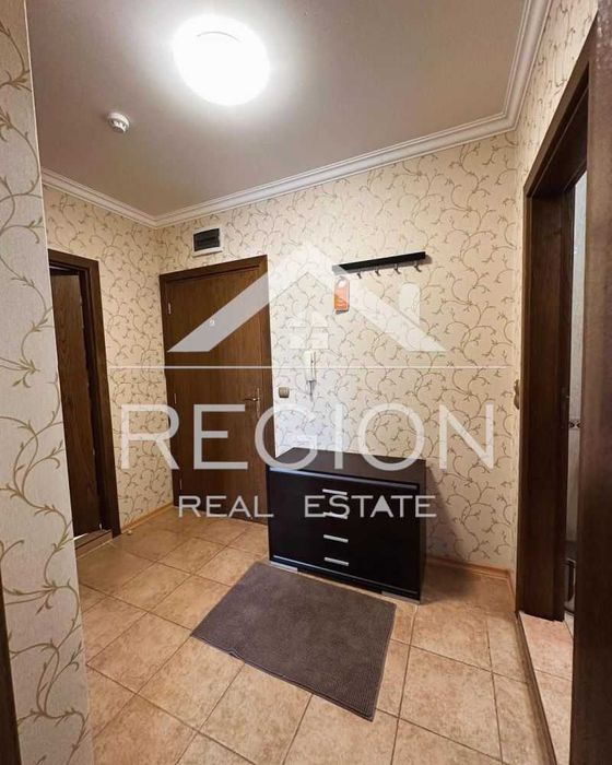 Дава се под наем Двустаен апартамент в к.к. Св.Св. Константин и Елена - 70 кв.м за 700 € - Снимка #3