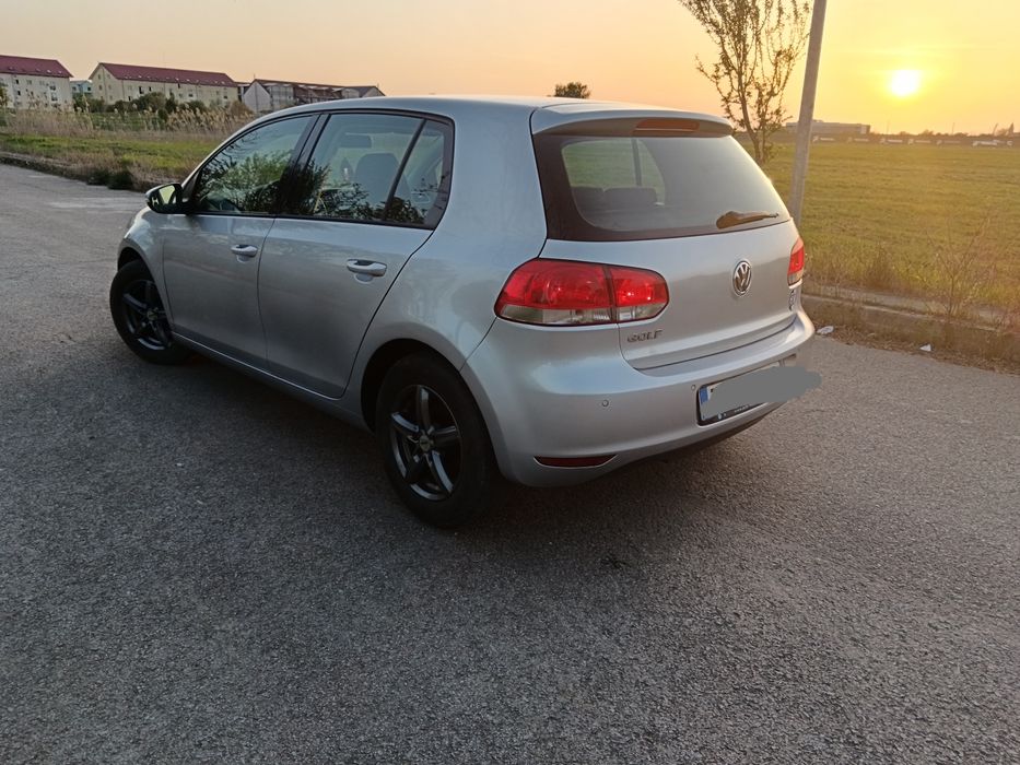 VOLKSWAGEN Golf 2011 — imagine 4