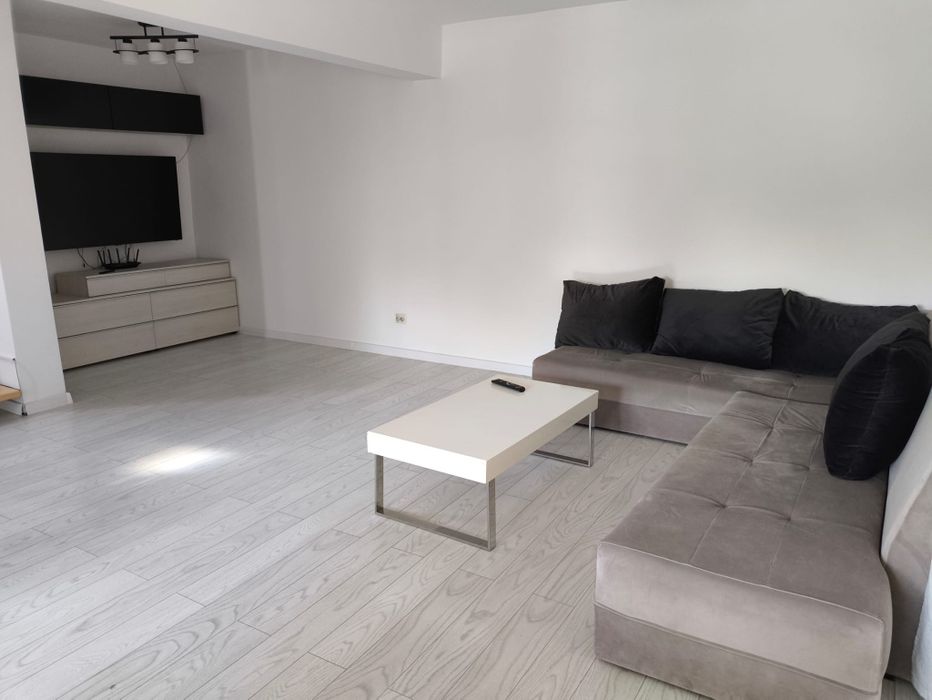 Casă de inchiriat - Bradu, str Brândușei