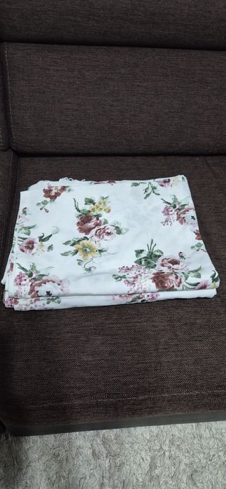 Draperii, fete de pernă si traverse Ikea