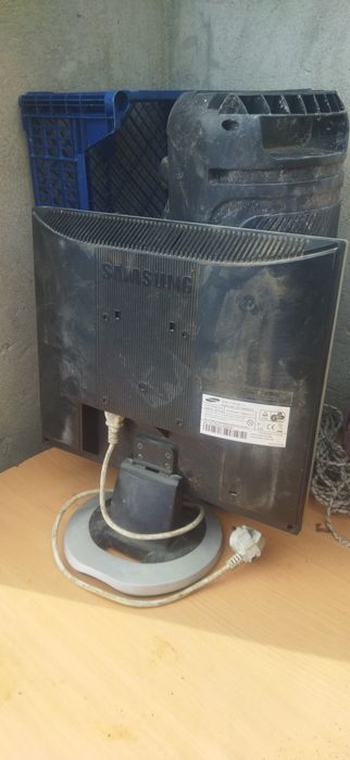 Продам   монитор