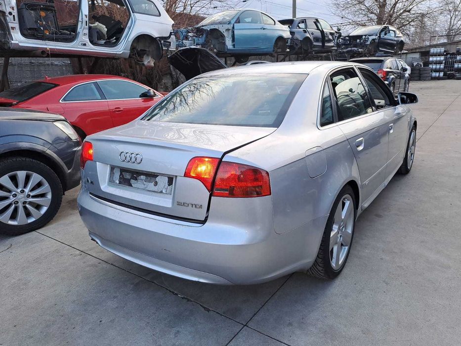 Dezmembrez Audi A4 B7 2.0 TDi an 2006 cod motor BLB