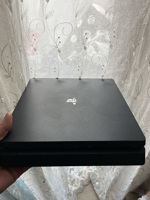 Vand ps 4 ca nou