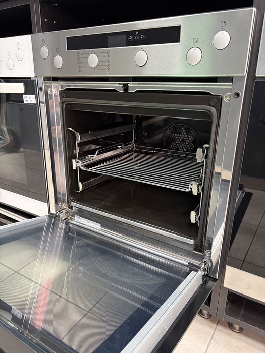 Miele H4418 EP Фурна за вграждане с керамичен плот с Пиролиза/24 мес гаранция