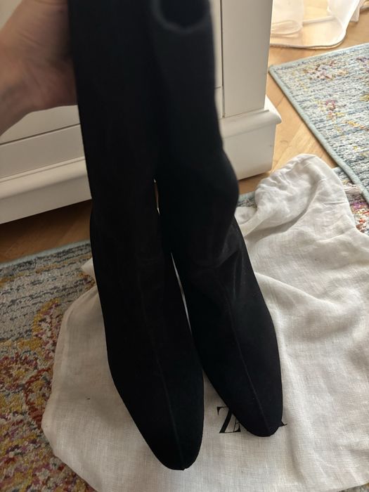 Cizme din piele intoarsa Zara