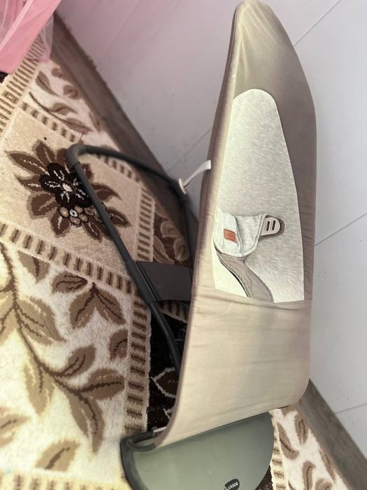 Стульчик для кормления и шезлонг