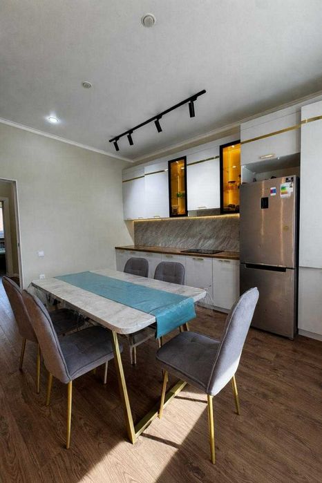 Продам 2х комн кв Батыс ЖК Сункар