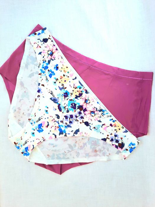 Triumph топ / потник и бикини