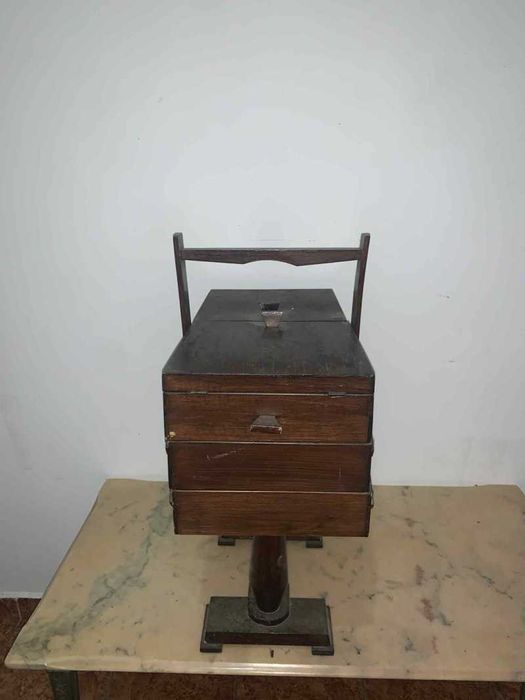 Trusa Mercerie de podea din lemn