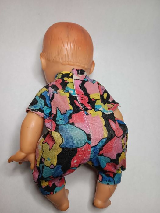 Papusa veche Aradeanca Antonel,haine originale, perioada comunista RSR