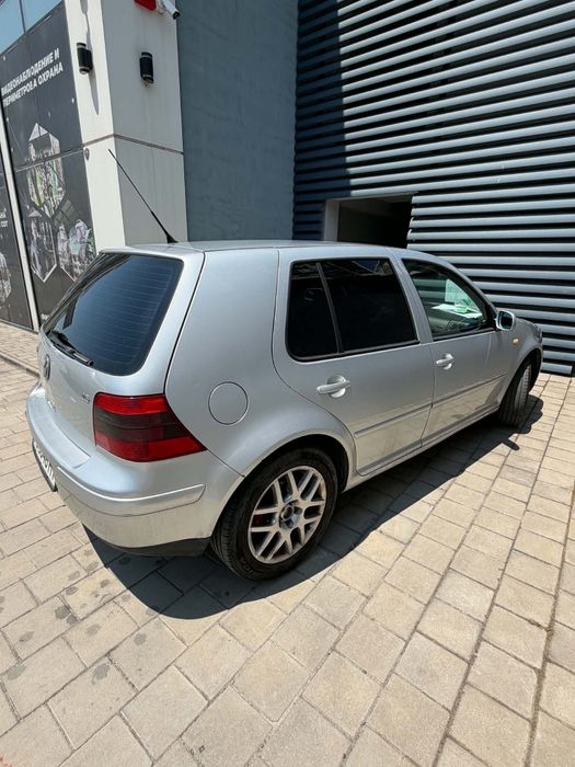 Продава се VW Golf 4 1.6