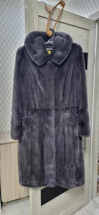 Продам норковую шубу