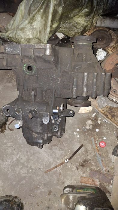 Продам кпп на гольф двигатель АЕЕ 1.6