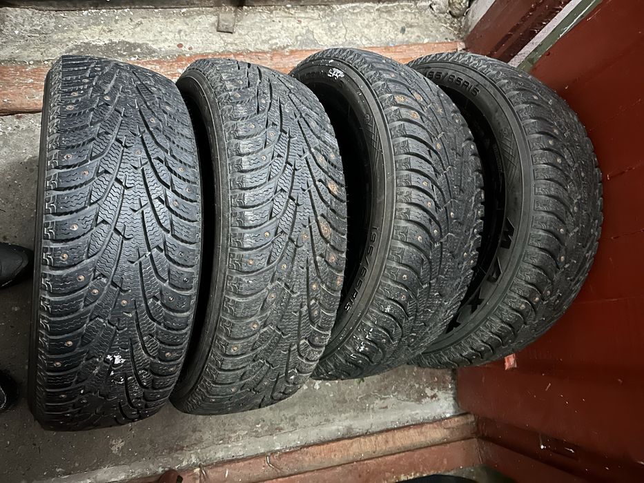 Maxxis R15 195/65 шипованные шины