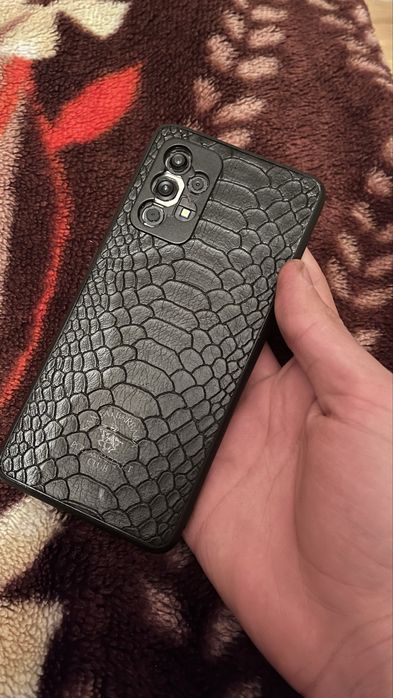 Продам срочно Samsung A52