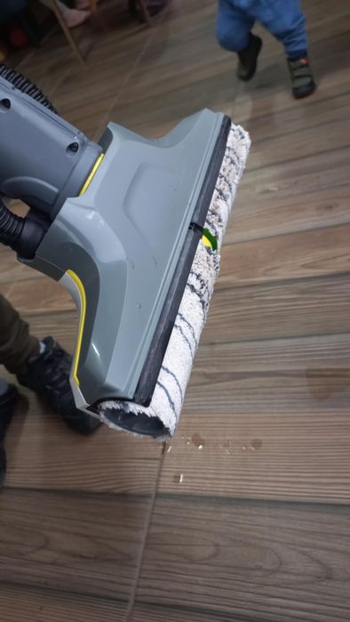 Подочистачка Karcher fc5