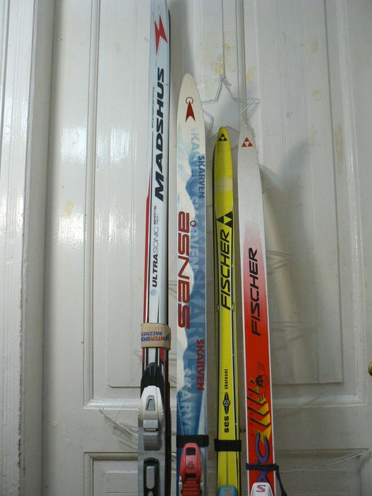 Ски за бягане и спортни обуки