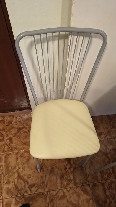 Vând 6 Scaune de bucătărie,