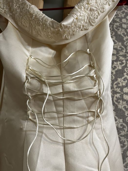 Свадебное платье 46