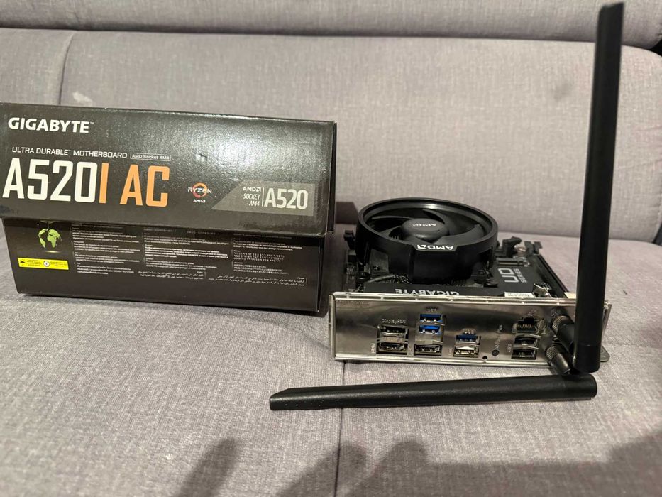 Placa baza ITX AM4 Gigabyte A520i WiFI 6 | Ryzen 3600 | cutie