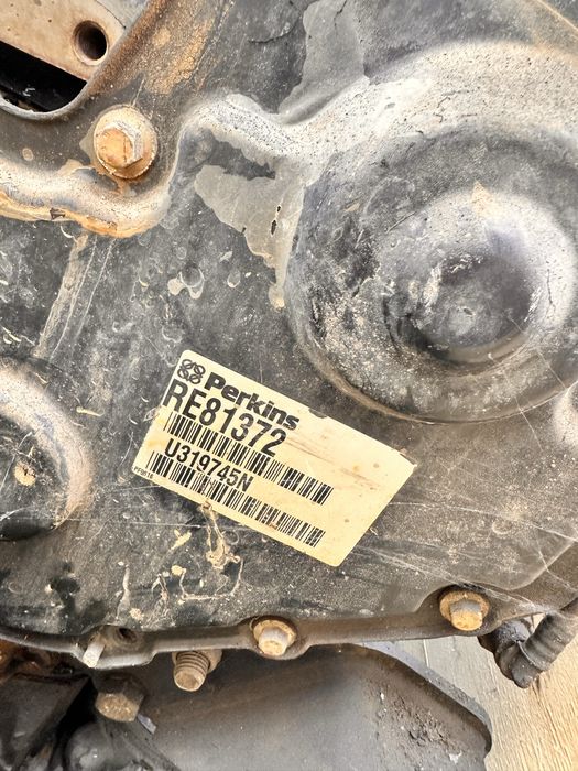 Dezmembrez Motor perkins RE