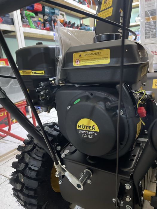 Снегоуборочные машины