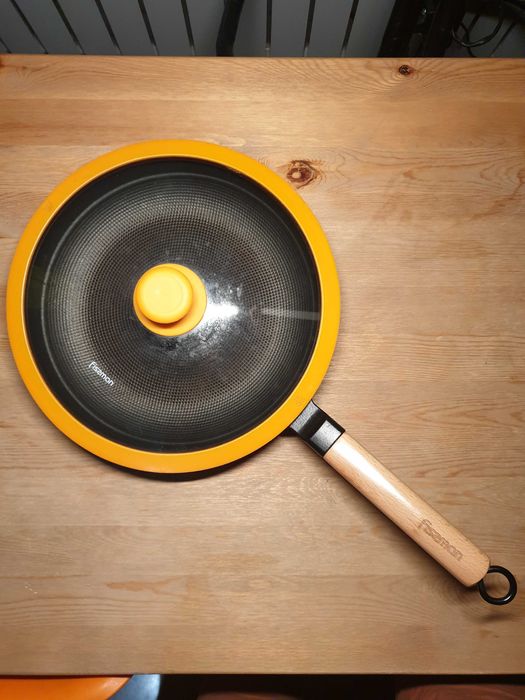 Сковородка Fissman чугунная с эмалью