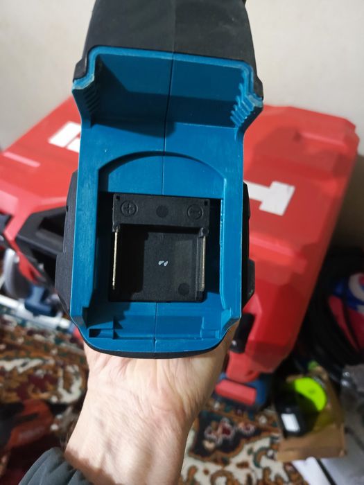 Перфоратор Макита аккумуляторный без акб и зу