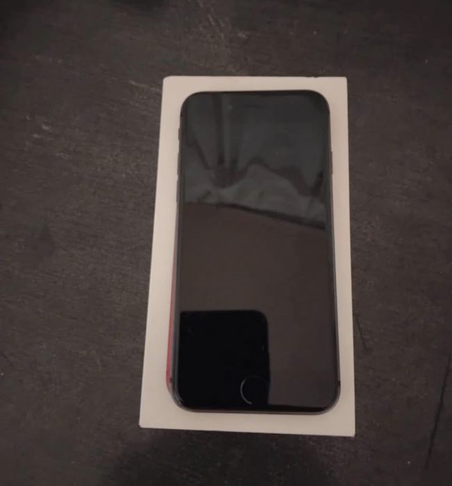 Iphone 8 Negru 64 GB