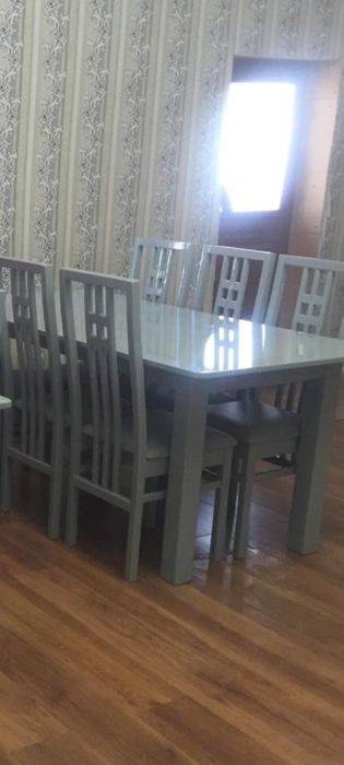 Продам стол и стулья