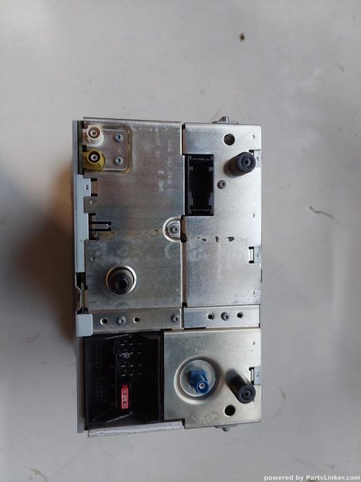 Navigatie Auto Volkswagen Golf V (1K1) [ 2003 - 2009 ] Oem 1T0035194B