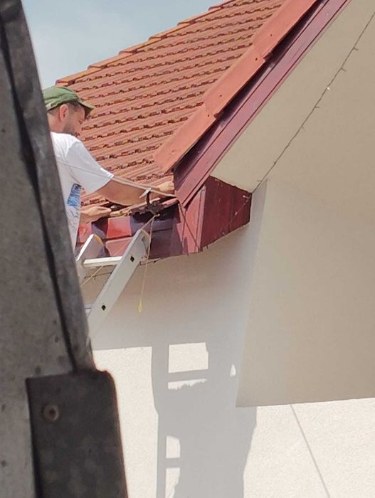 Montaj Acoperiș Țiglă Ceramică Bramac & Reparații Urgențe