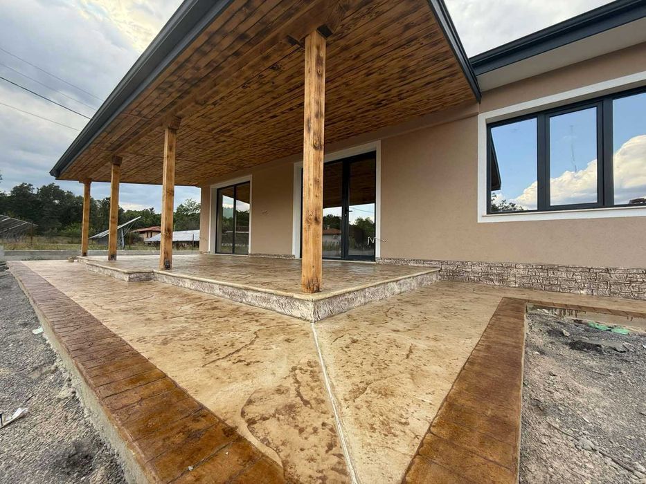 Твоят Нов Дом е Тук – С. Сираково, Само На 10 мин. От Хасково