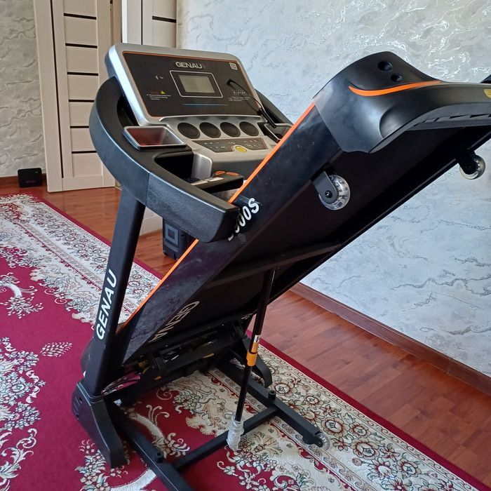 Продам беговую дорожку