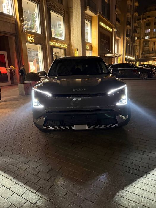 KIA EV5 light 1 позиция. 530 км. Срочно.