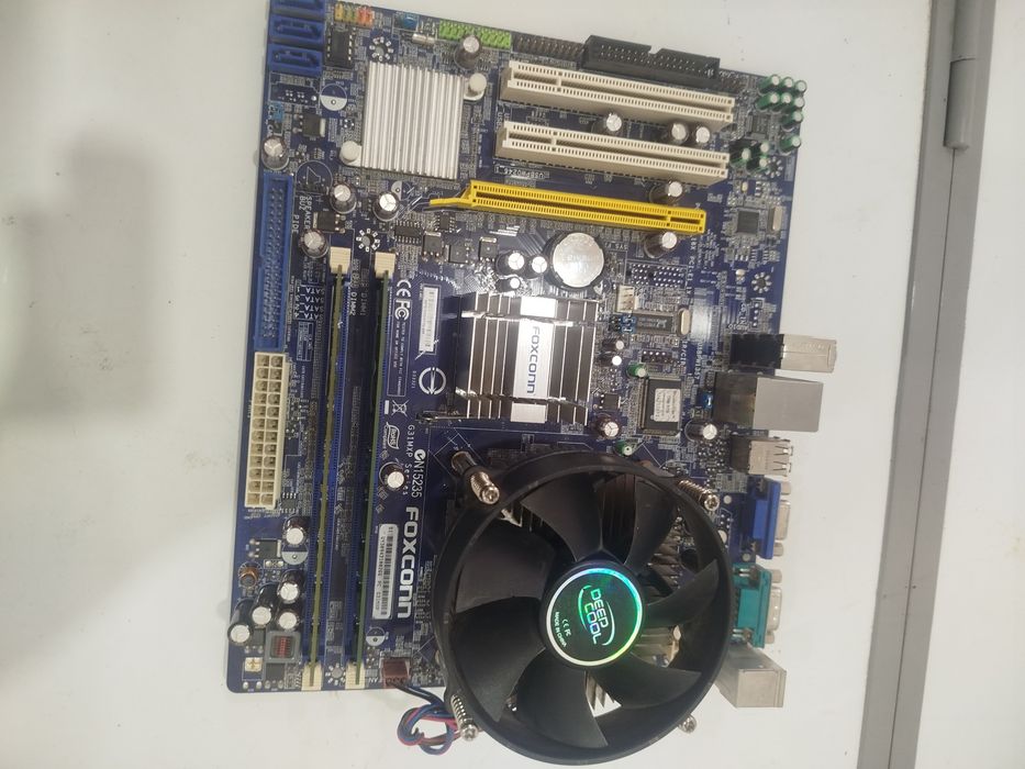 Комплект плата LGA775 процессор ОЗУ кулер