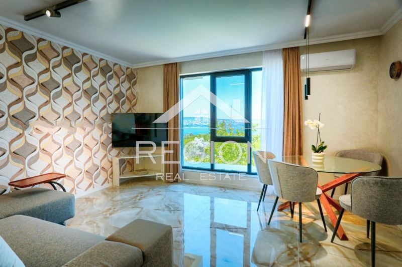 Дава се под наем Тристаен апартамент в Варна, Галата - 85 кв.м за 800 € - Снимка #5